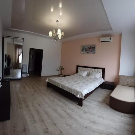Apartament Na Panteylemonovskaya Одеса Екстер'єр фото